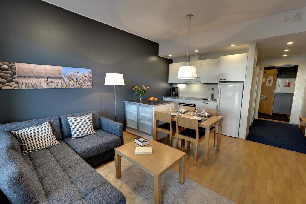 Forenom Serviced Apartments Tampere Pyynikki Zimmer foto